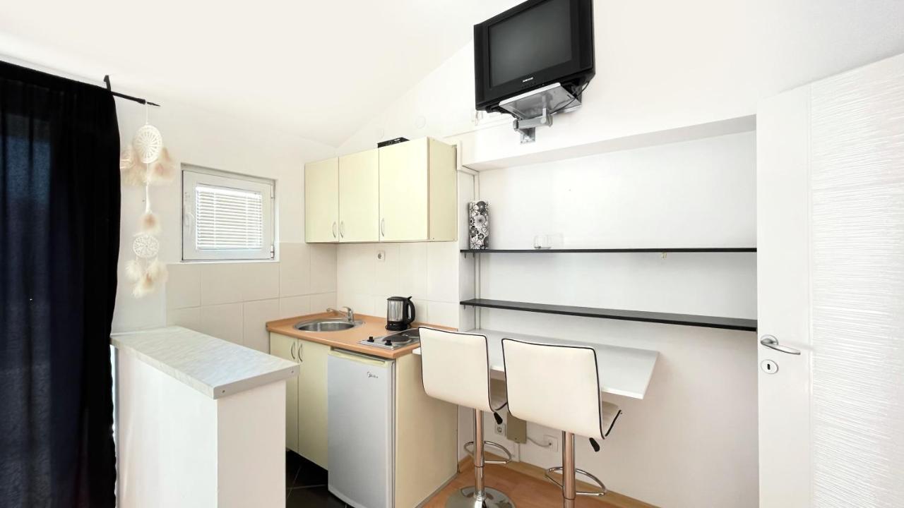 Apartments Antonela Sveti Stefan Εξωτερικό φωτογραφία